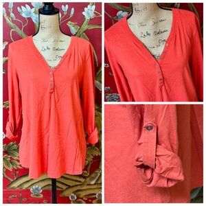 Women’s “Relativity” Quarter Sleeve V-neck Top | #O13